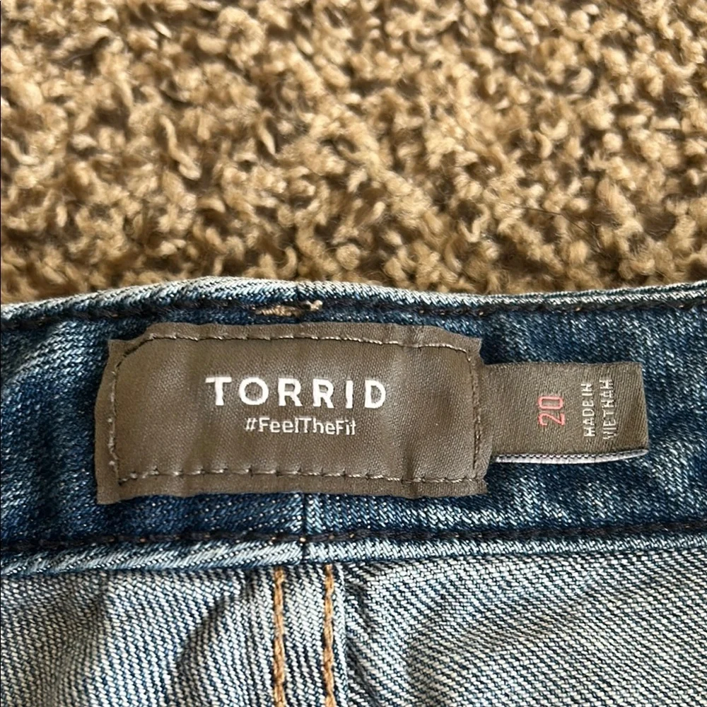 Torrid Blue Jean Shorts size 20 - Picture 3 of 5